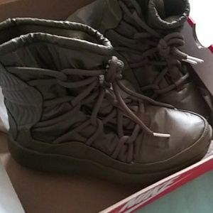 Nike boots
